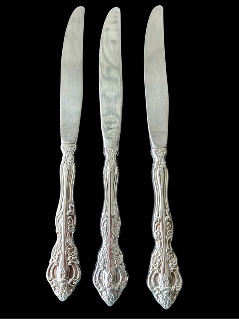 Vintage ONEIDA MICHAELANGELO Dinner Knives Set of 3 Stainless Ornate